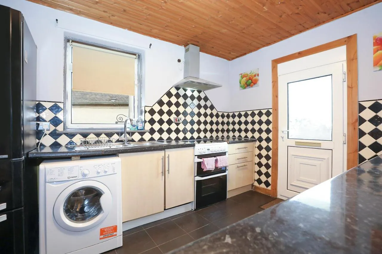 Beautiful 4 Bedroom Cottage - Ideal Location - Free Parking Εδιμβούργο