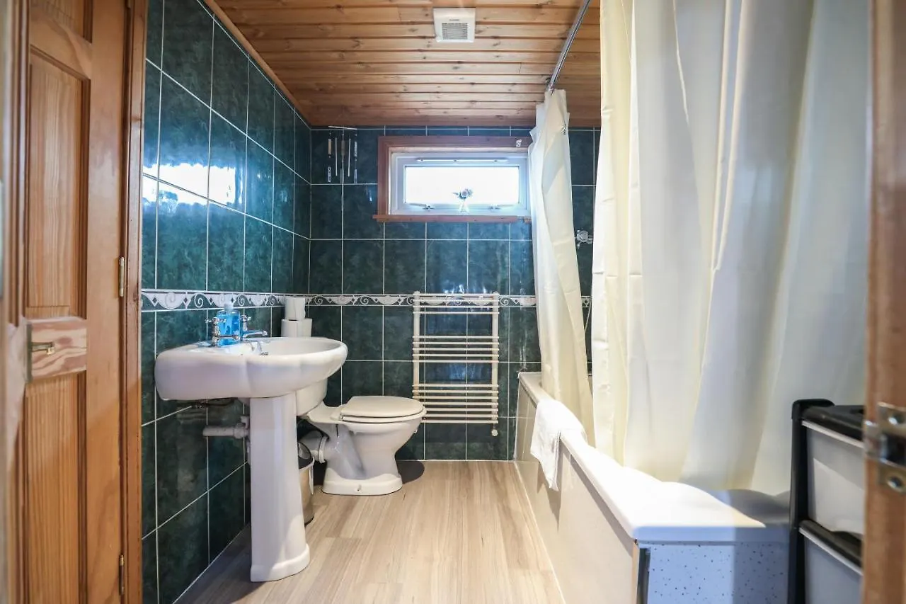 Σπίτι διακοπών Beautiful 4 Bedroom Cottage - Ideal Location - Free Parking Εδιμβούργο