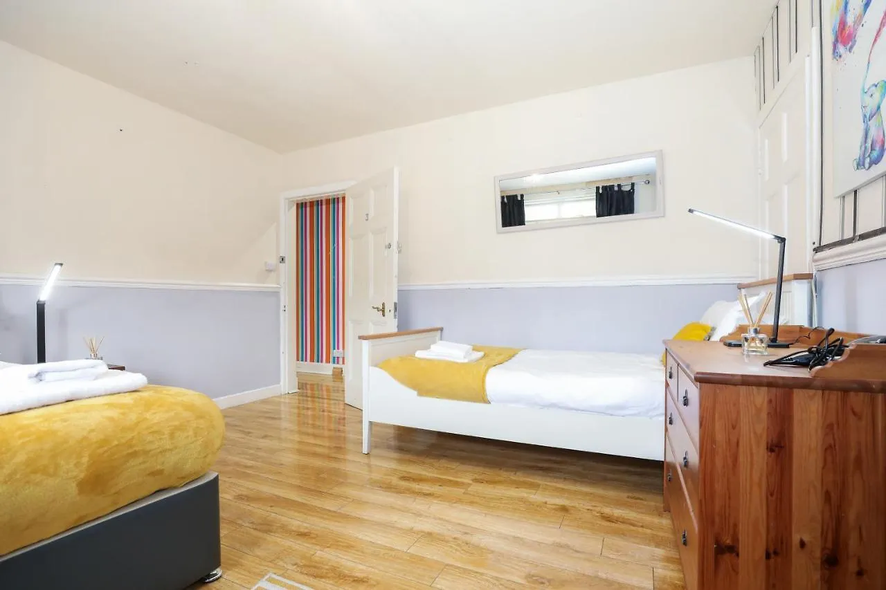 Beautiful 4 Bedroom Cottage - Ideal Location - Free Parking Εδιμβούργο