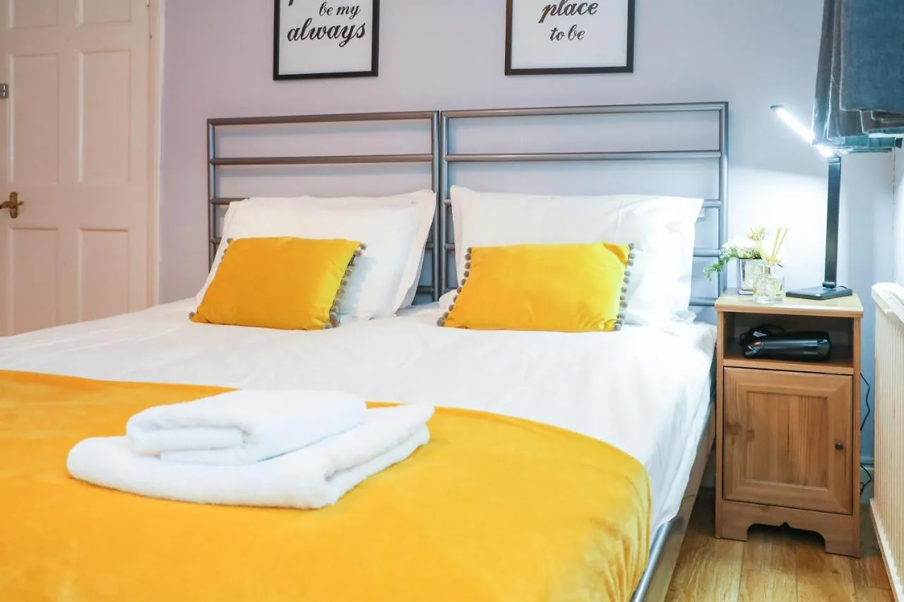Beautiful 4 Bedroom Cottage - Ideal Location - Free Parking Εδιμβούργο Σπίτι διακοπών